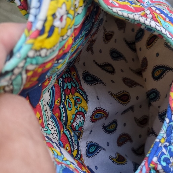 Vera Bradley Marine Paisley handbag. 6 pockets - Picture 6 of 7